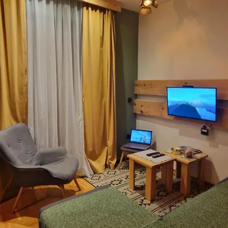 Iva زلاتيبور